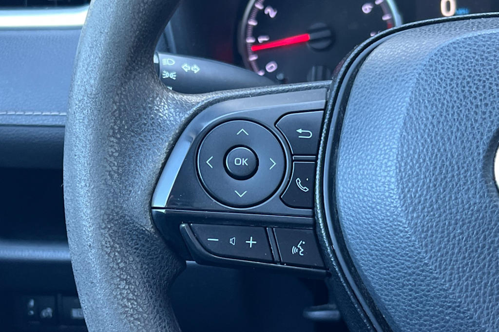 Thumbnail: 2019 Toyota RAV4 - 28
