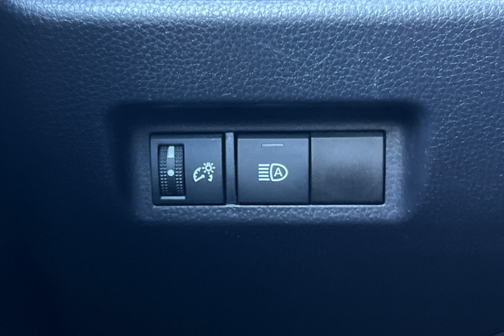 Thumbnail: 2019 Toyota RAV4 - 30