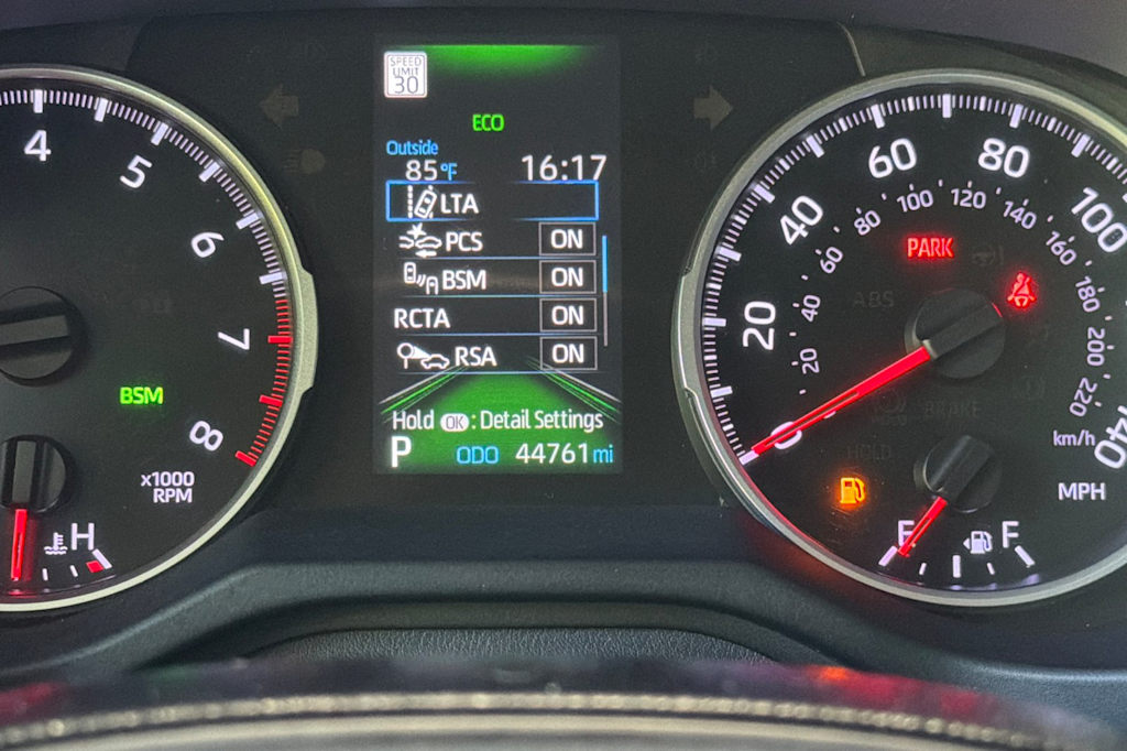 Thumbnail: 2020 Toyota RAV4 - 30