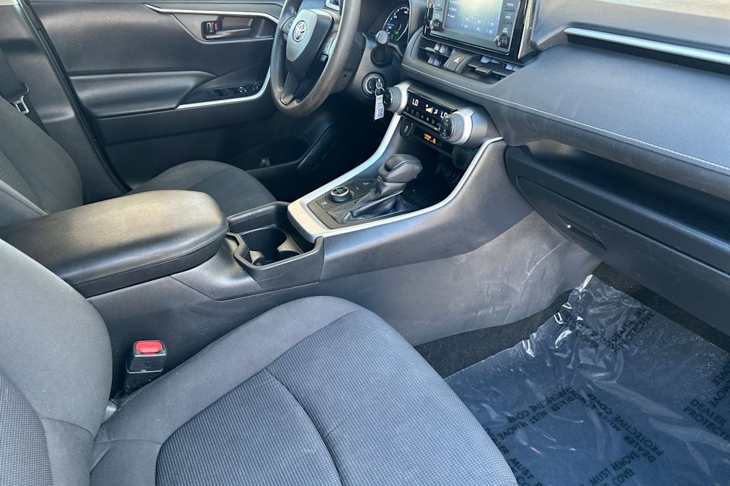Thumbnail: 2019 Toyota RAV4 - 13