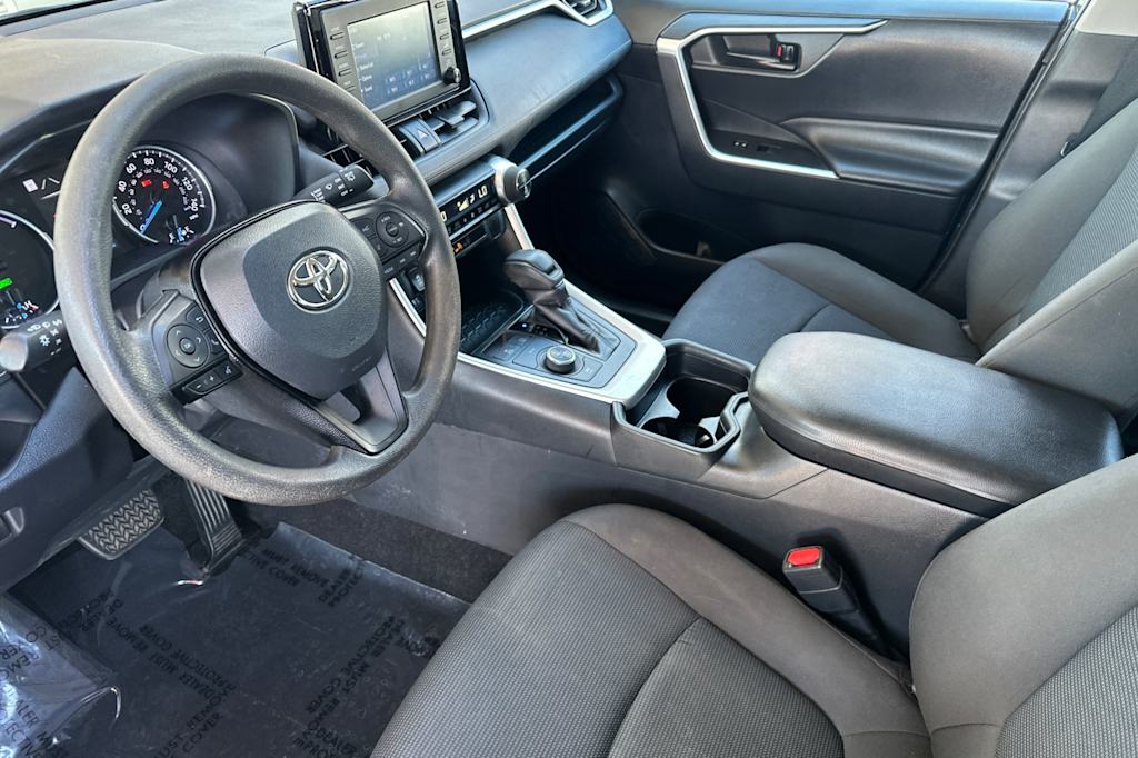 Thumbnail: 2019 Toyota RAV4 - 9