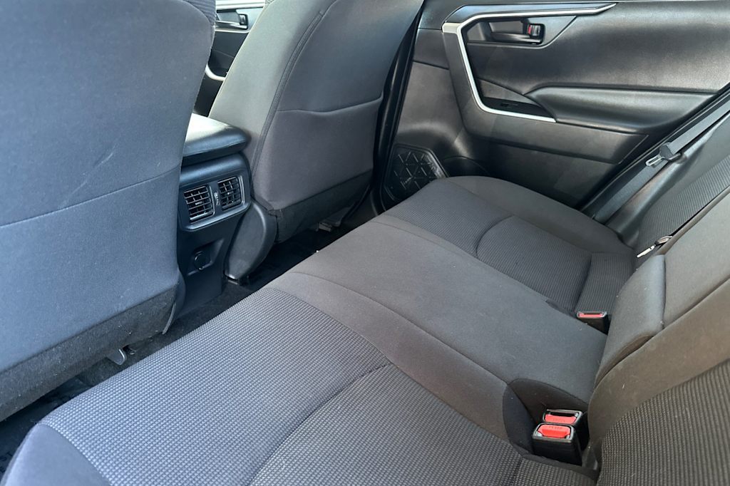 Thumbnail: 2019 Toyota RAV4 - 11