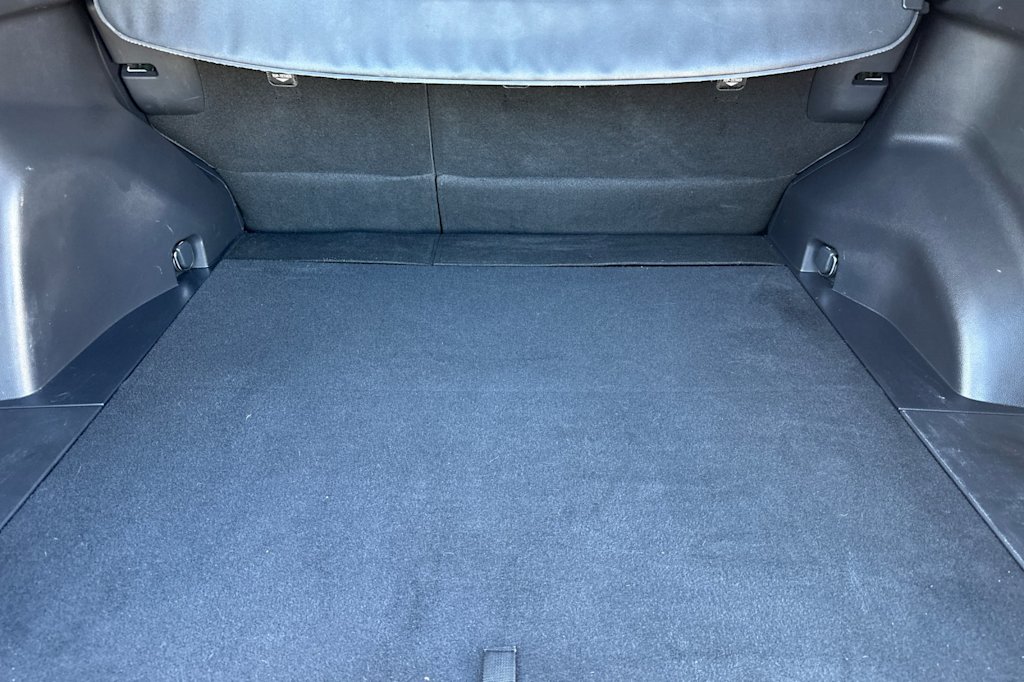 Thumbnail: 2019 Toyota RAV4 - 17