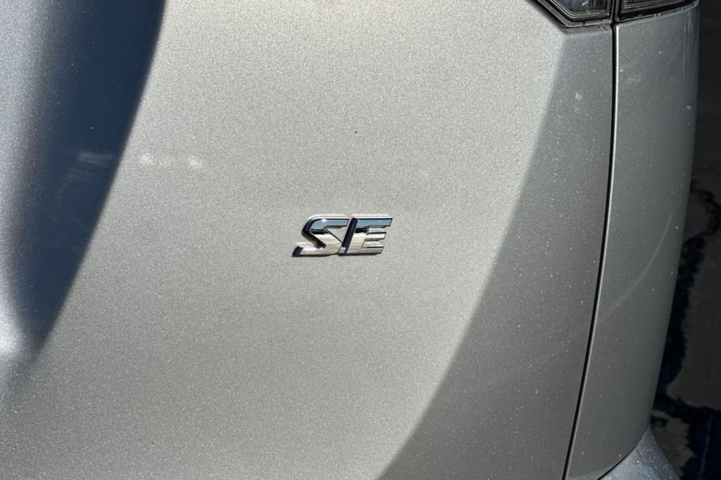 Thumbnail: 2016 Toyota RAV4 - 7