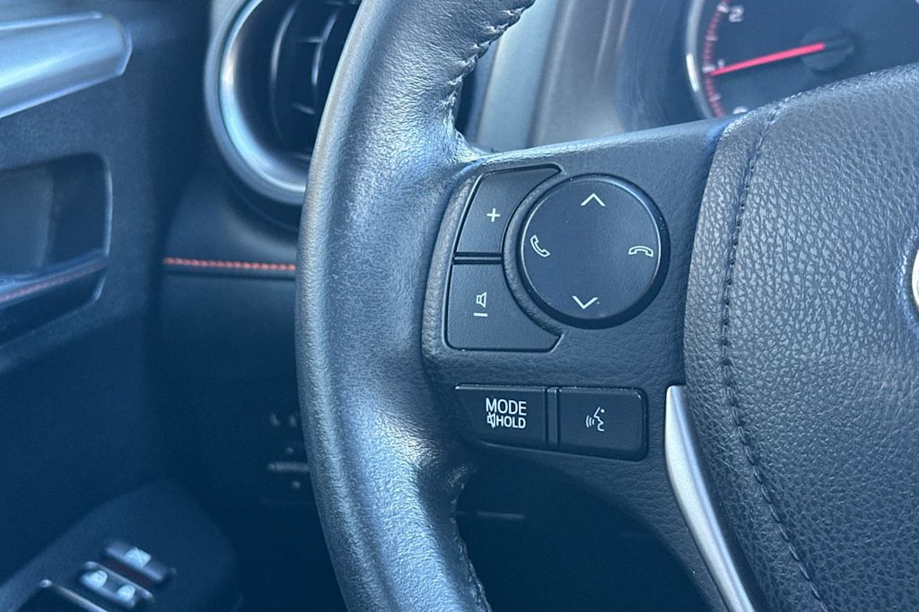 Thumbnail: 2016 Toyota RAV4 - 29