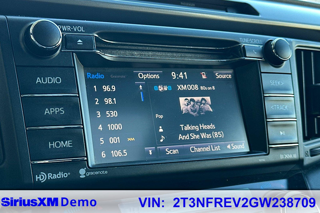 Thumbnail: 2016 Toyota RAV4 - 33