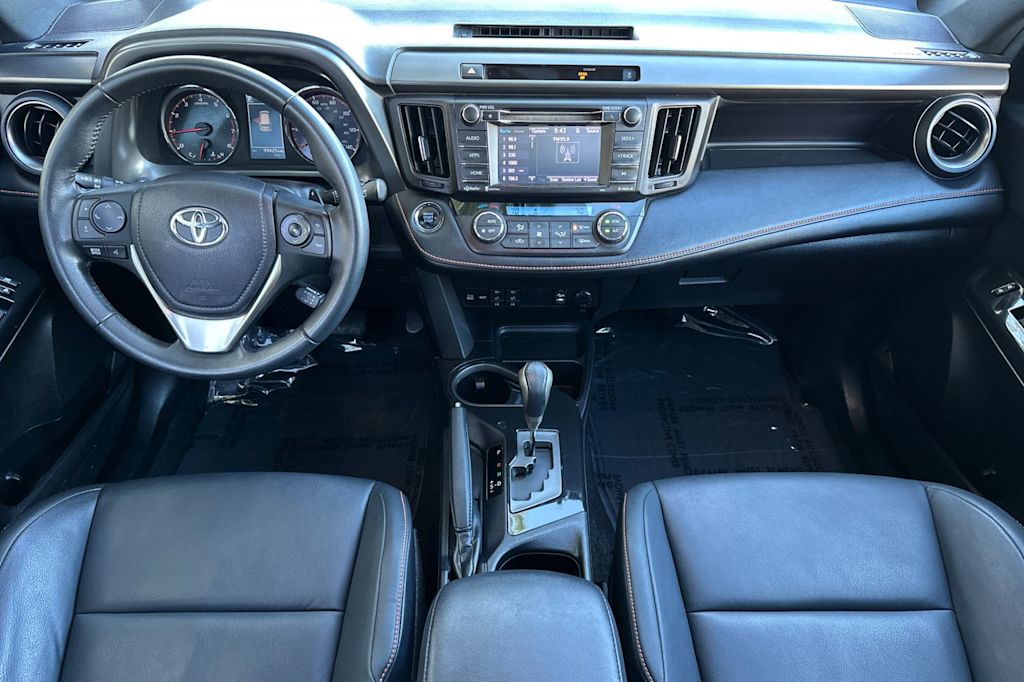 Thumbnail: 2016 Toyota RAV4 - 2