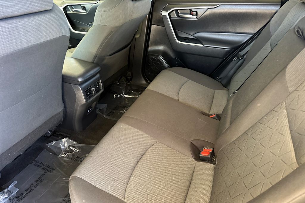 Thumbnail: 2022 Toyota RAV4 - 10