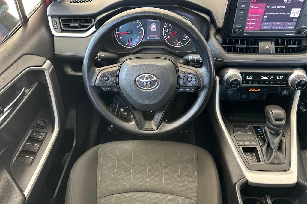 Thumbnail: 2022 Toyota RAV4 - 8