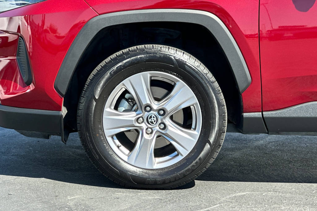 Thumbnail: 2022 Toyota RAV4 - 7