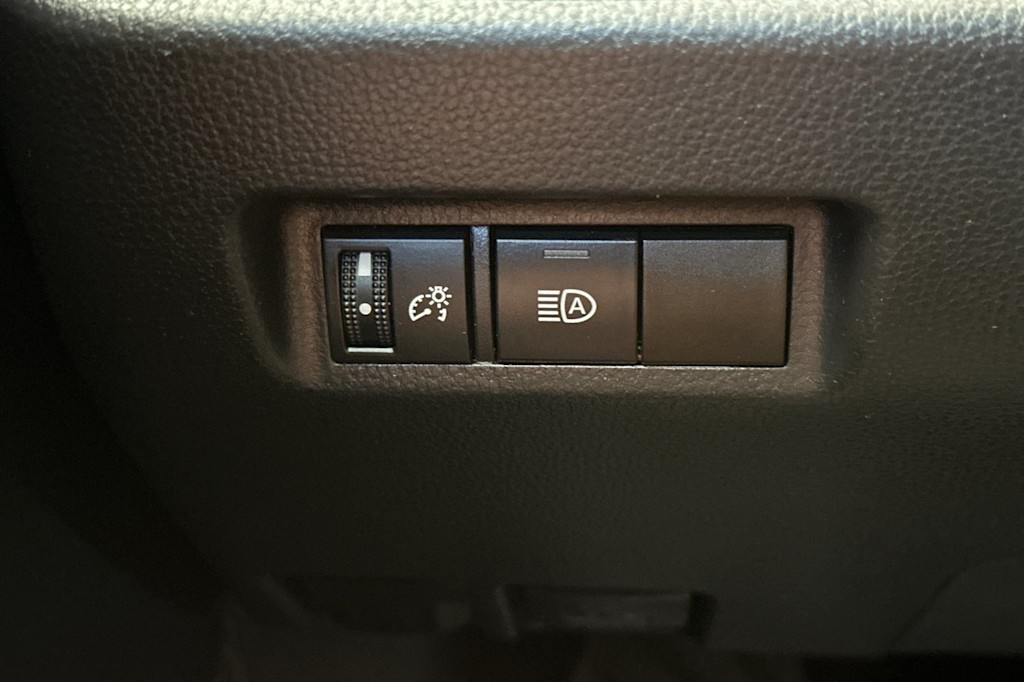 Thumbnail: 2022 Toyota RAV4 - 33