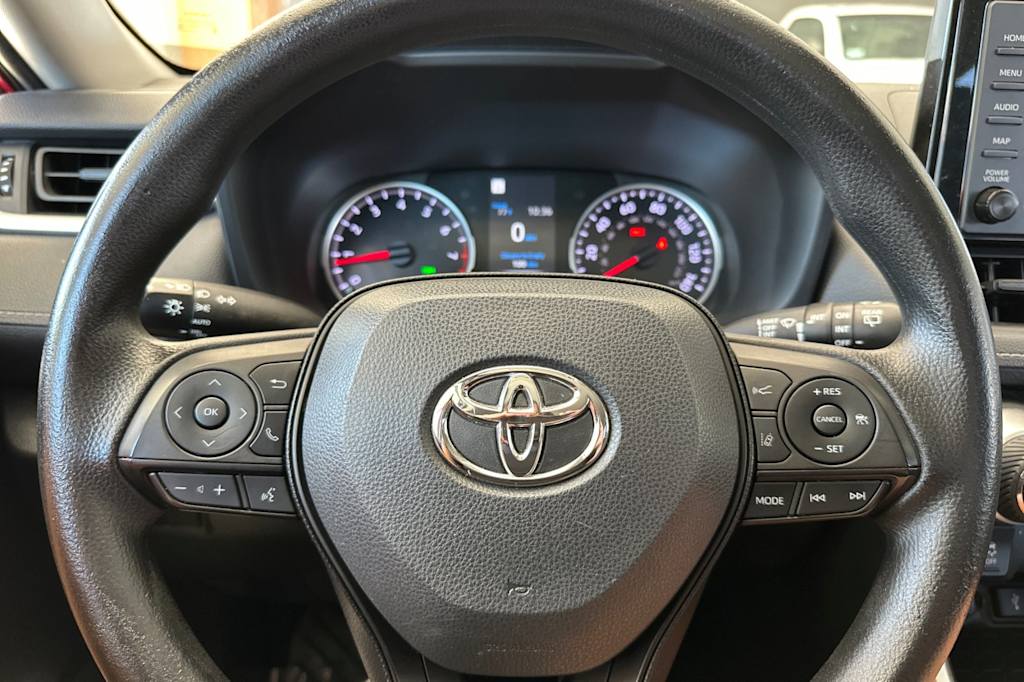 Thumbnail: 2022 Toyota RAV4 - 29