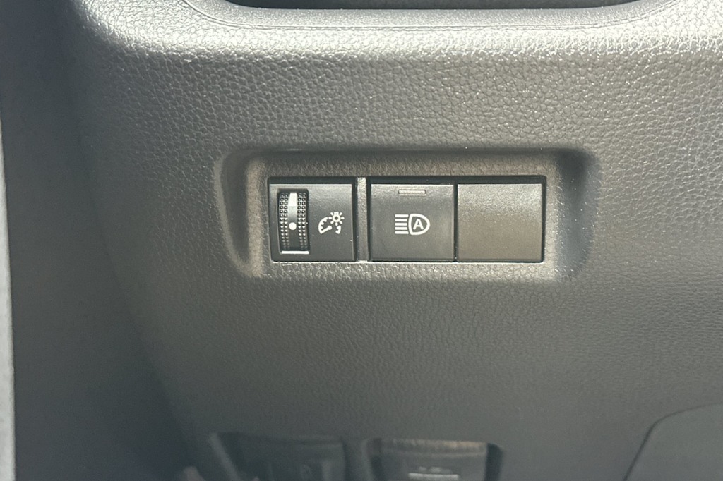 Thumbnail: 2022 Toyota RAV4 - 32