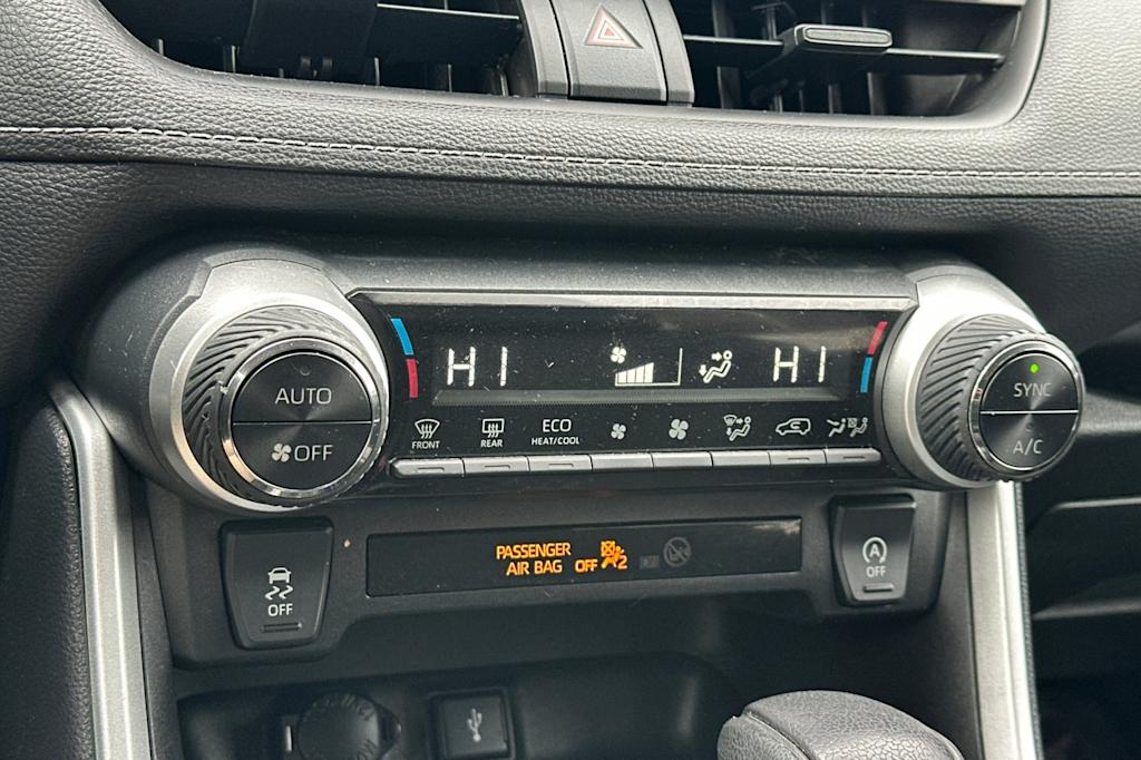 Thumbnail: 2022 Toyota RAV4 - 27