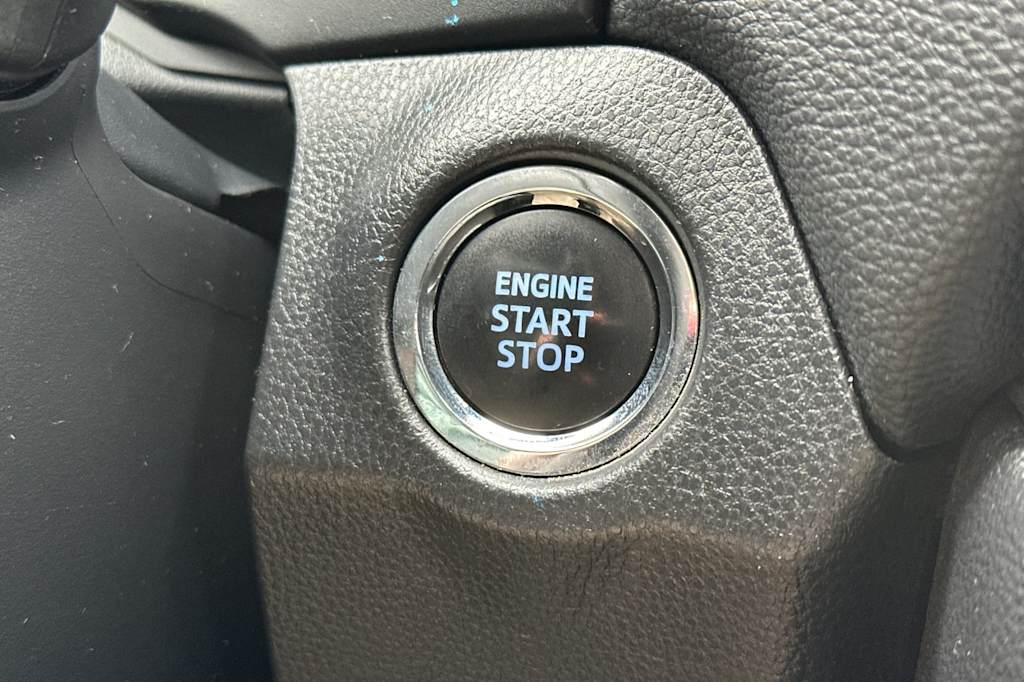 Thumbnail: 2022 Toyota RAV4 - 28