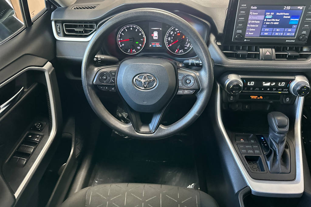 Thumbnail: 2022 Toyota RAV4 - 9