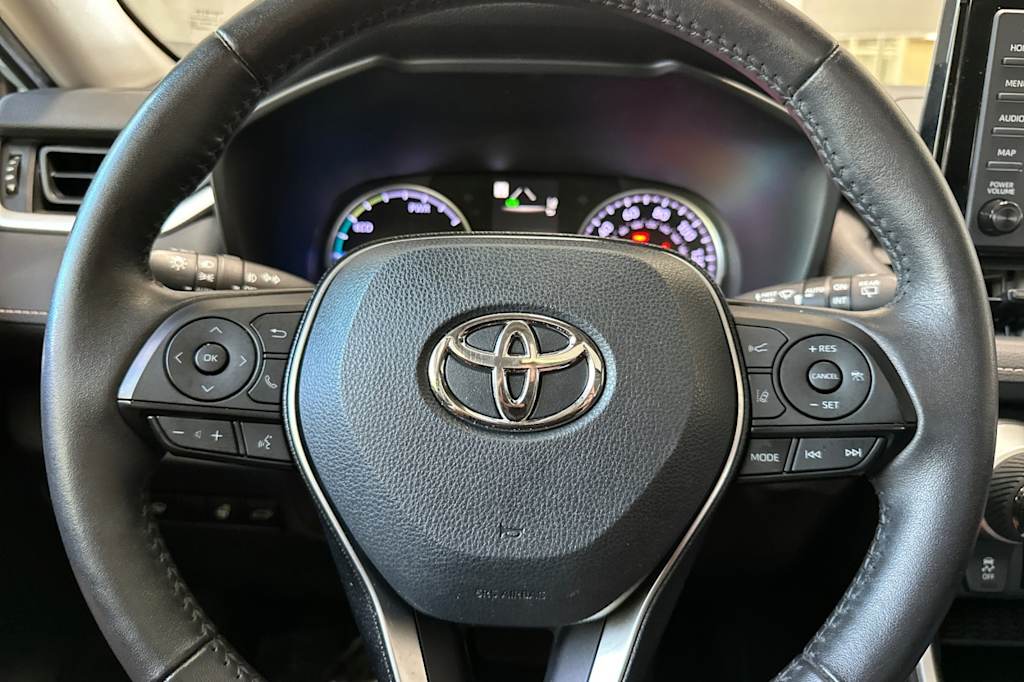 Thumbnail: 2020 Toyota RAV4 - 29