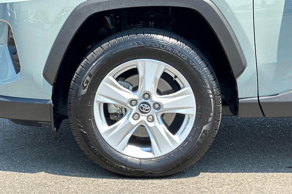 Thumbnail: 2020 Toyota RAV4 - 8