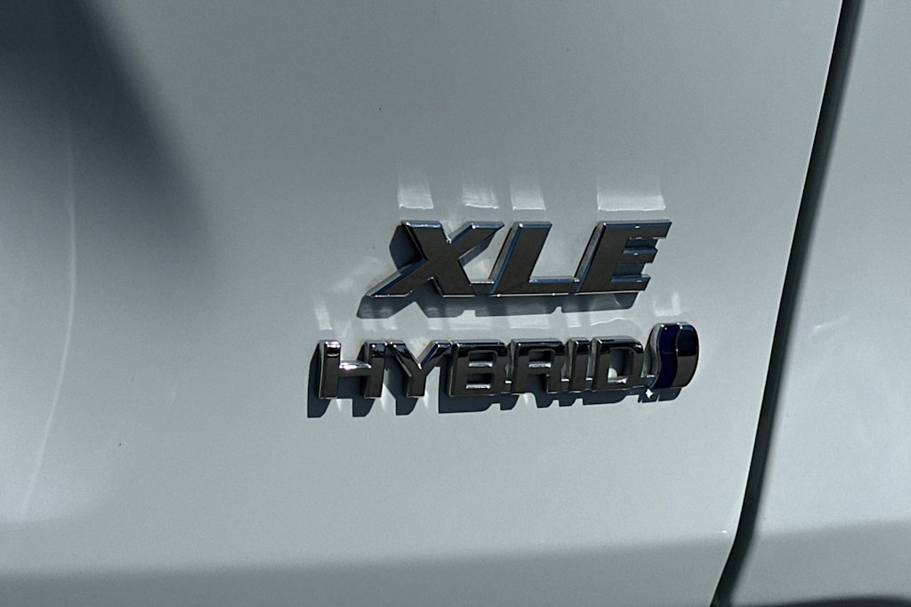 Thumbnail: 2024 Toyota RAV4 - 33