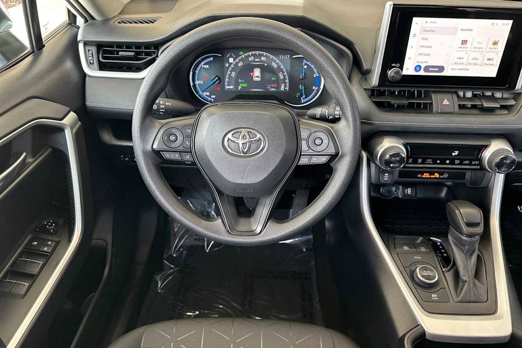 2024 Toyota RAV4 XLE 11