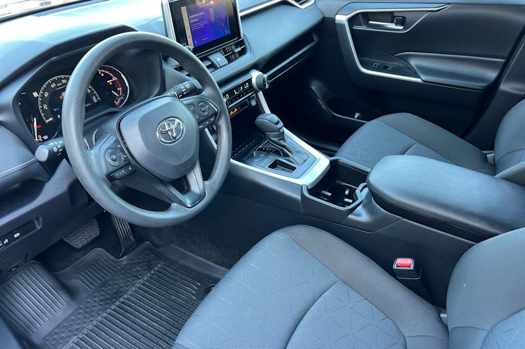 Thumbnail: 2025 Toyota RAV4 - 8