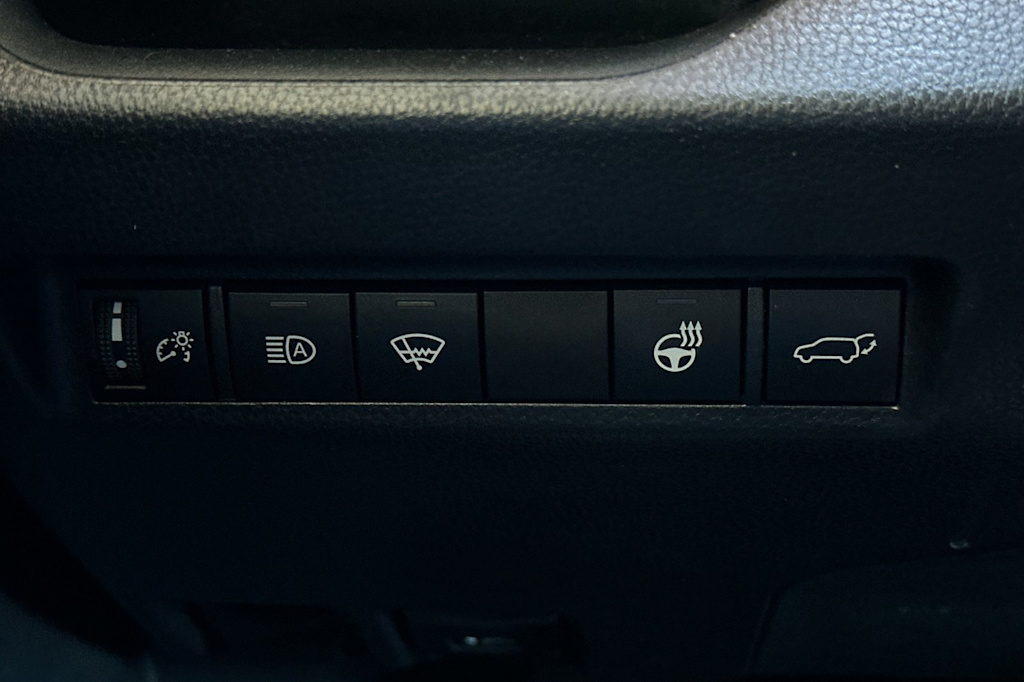 Thumbnail: 2020 Toyota RAV4 - 33
