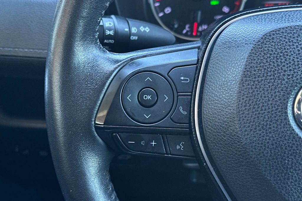 Thumbnail: 2020 Toyota RAV4 - 30