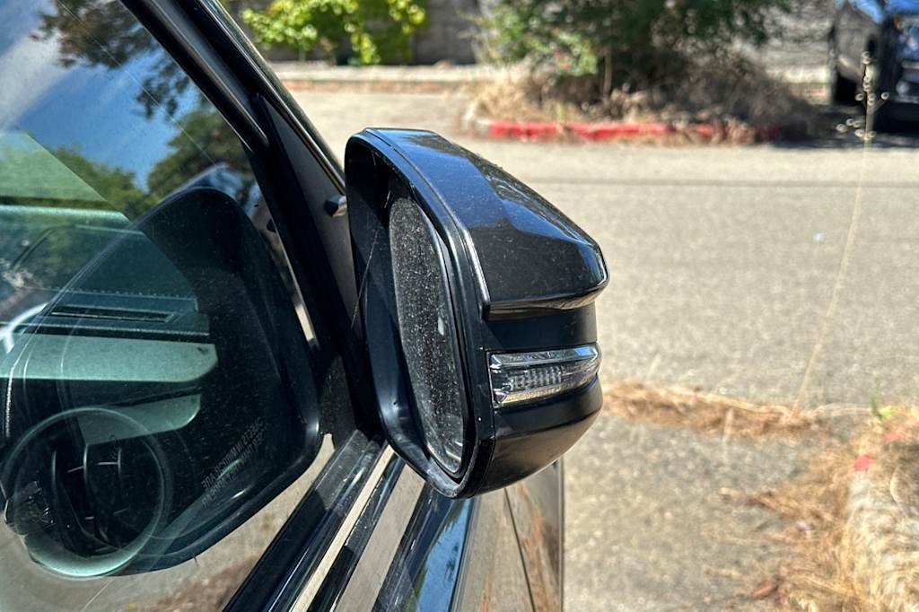 Thumbnail: 2018 Toyota RAV4 - 13