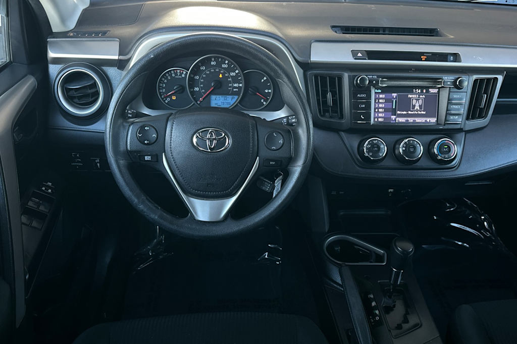 Thumbnail: 2016 Toyota RAV4 - 12