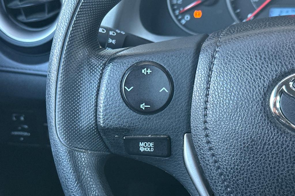 Thumbnail: 2016 Toyota RAV4 - 29