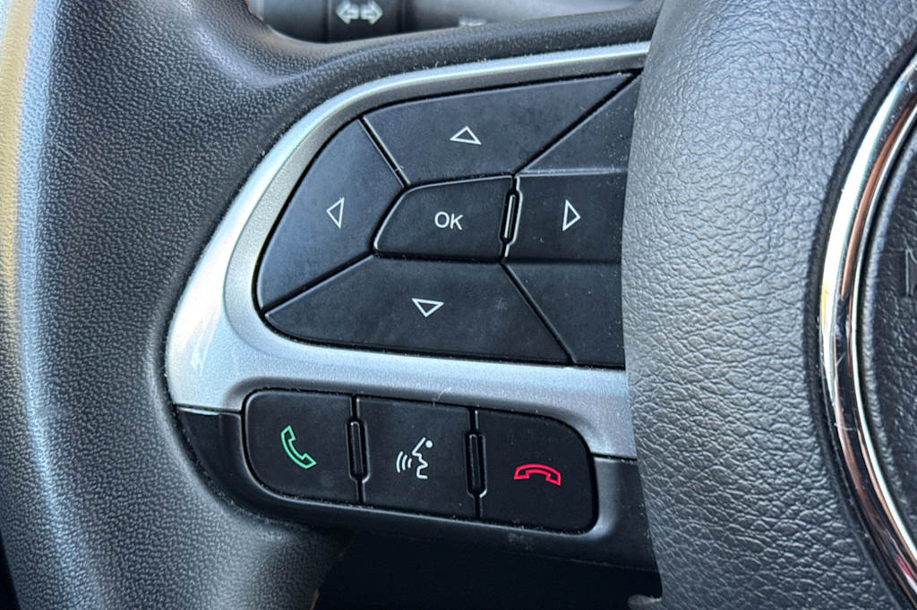 Thumbnail: 2021 Jeep Compass - 30