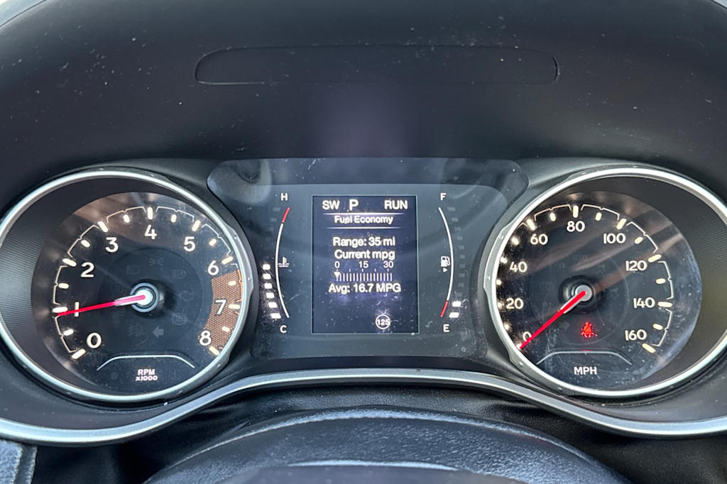 Thumbnail: 2021 Jeep Compass - 16