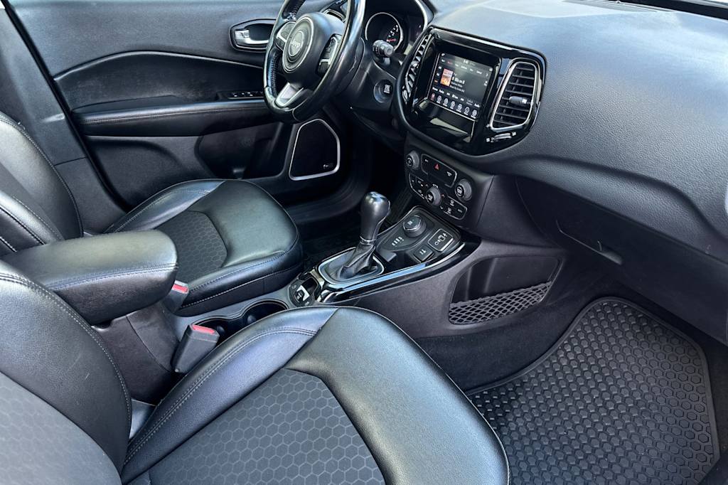 Thumbnail: 2021 Jeep Compass - 12