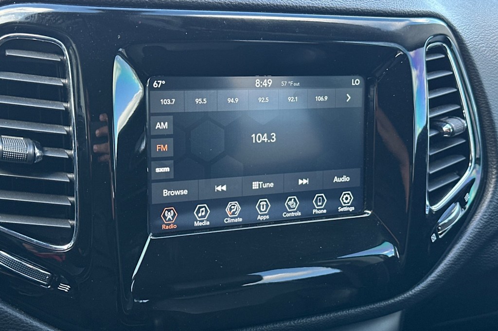 Thumbnail: 2021 Jeep Compass - 13