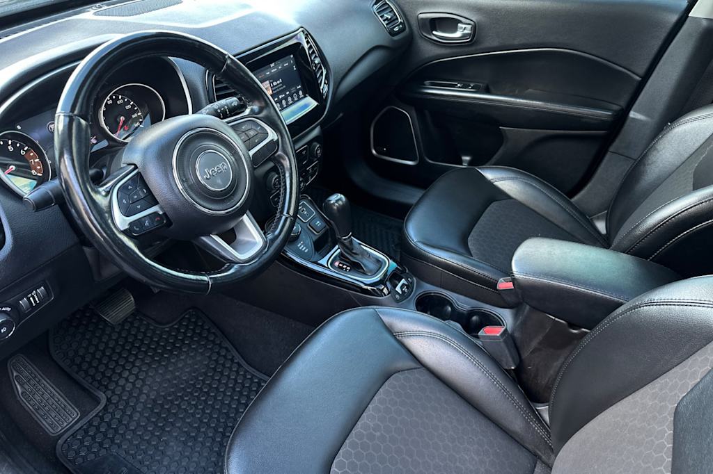 Thumbnail: 2021 Jeep Compass - 9