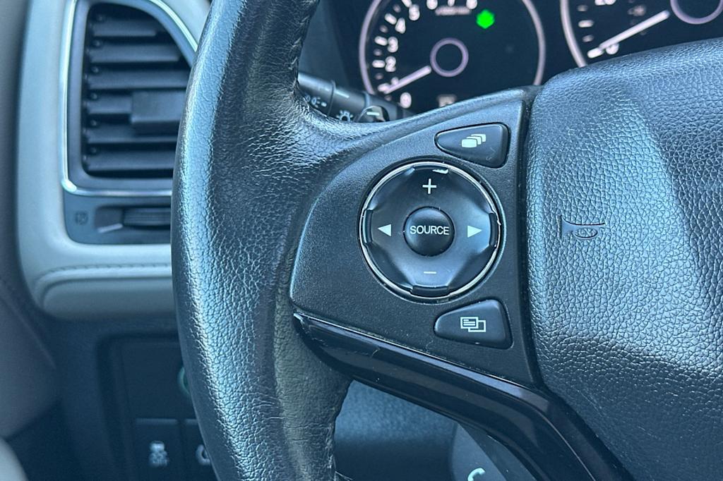 Thumbnail: 2016 Honda HR-V - 30