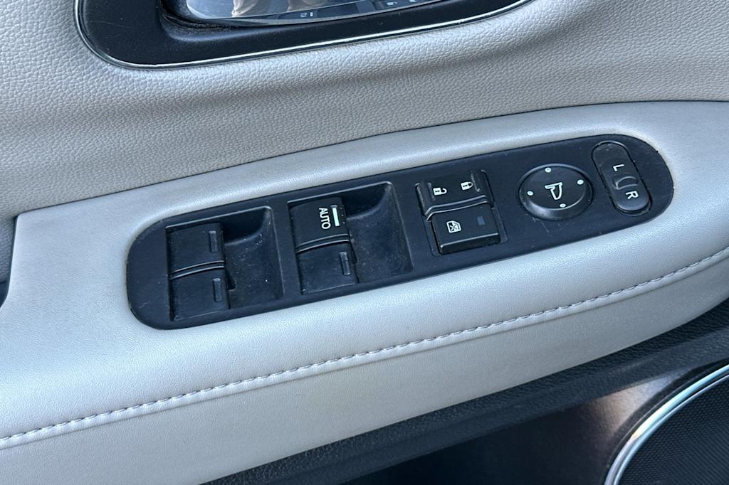 Thumbnail: 2016 Honda HR-V - 22