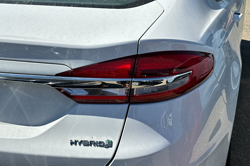 Thumbnail: 2018 Ford Fusion - 17