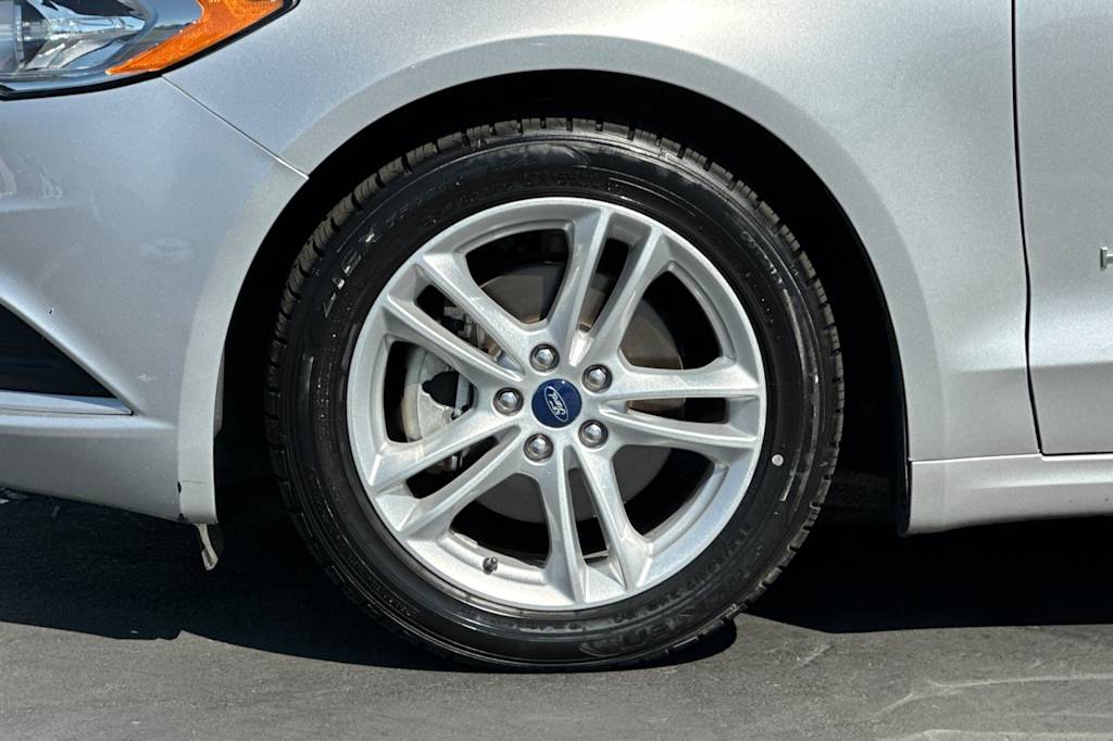 Thumbnail: 2018 Ford Fusion - 8