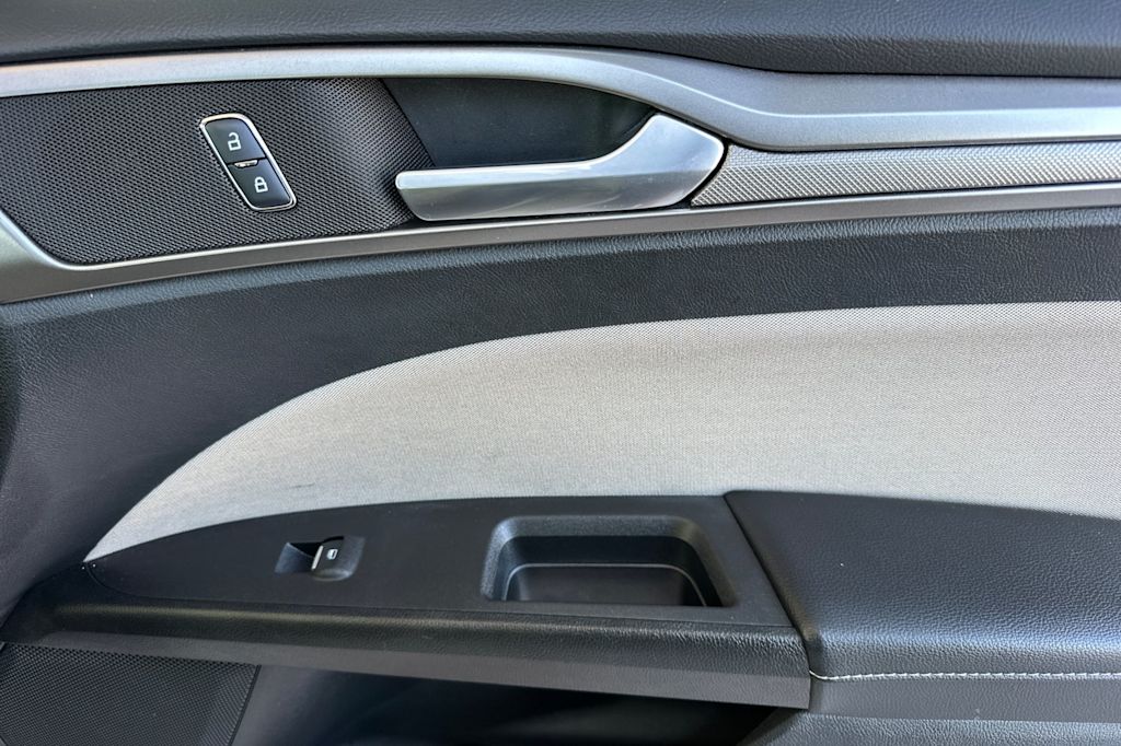 Thumbnail: 2018 Ford Fusion - 23