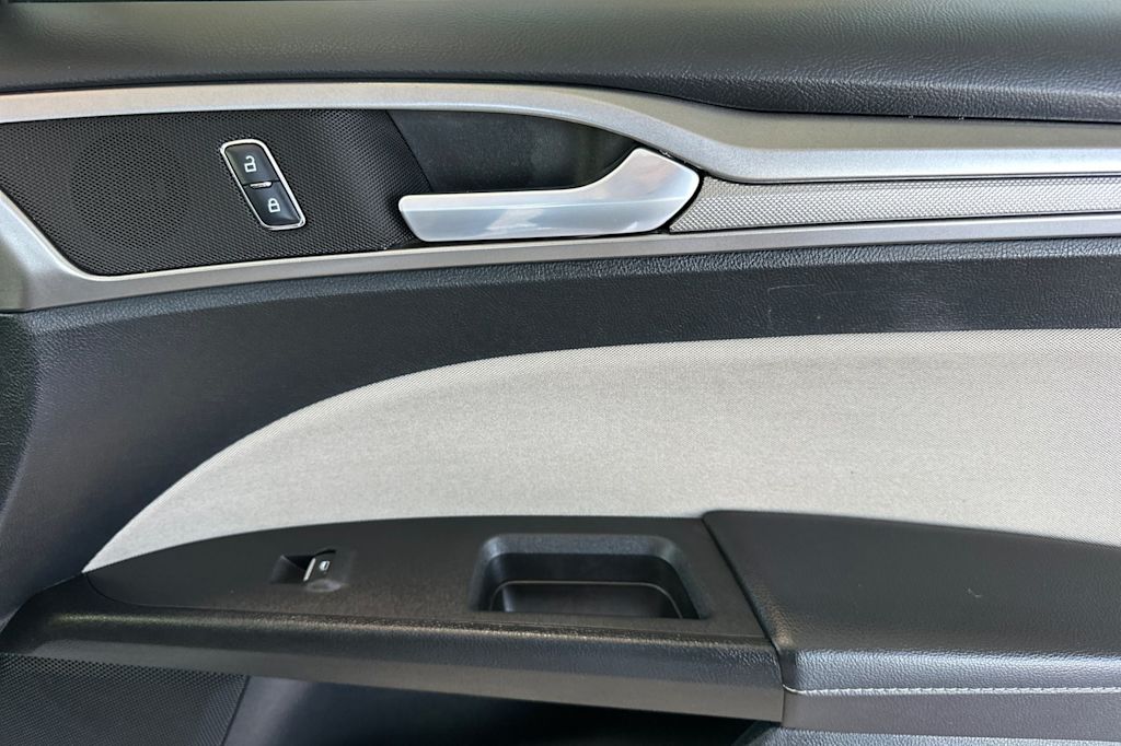 Thumbnail: 2018 Ford Fusion - 23