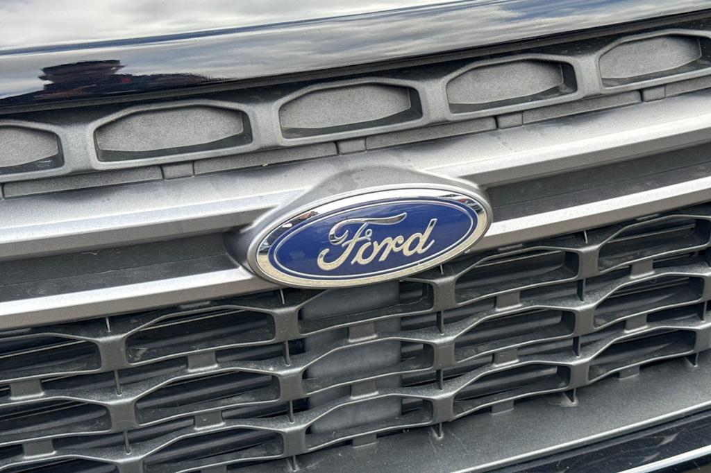 Thumbnail: 2022 Ford Maverick - 5