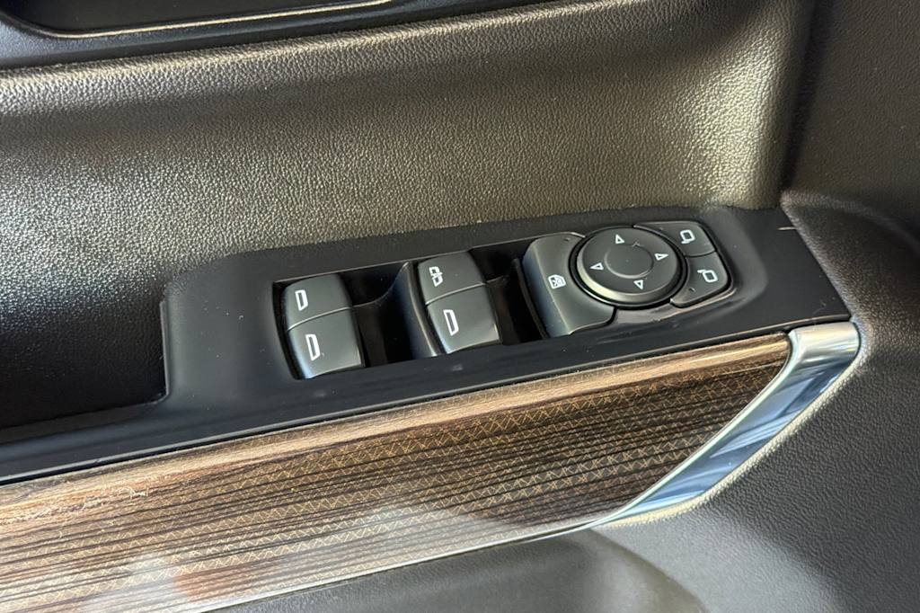 Thumbnail: 2020 Chevrolet Silverado 1500 - 20