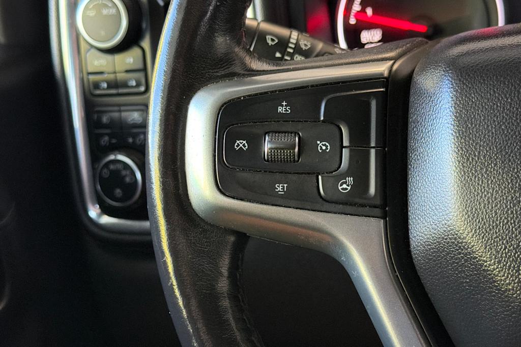 Thumbnail: 2020 Chevrolet Silverado 1500 - 30