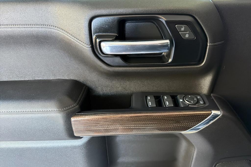 Thumbnail: 2020 Chevrolet Silverado 1500 - 19