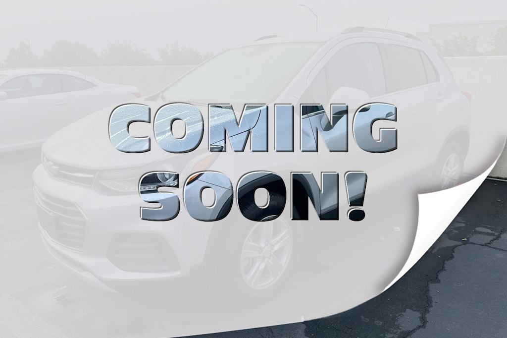 Thumbnail: 2017 Chevrolet Trax - 4