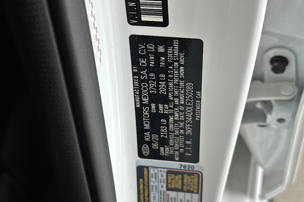 Thumbnail: 2020 Kia Forte - 16