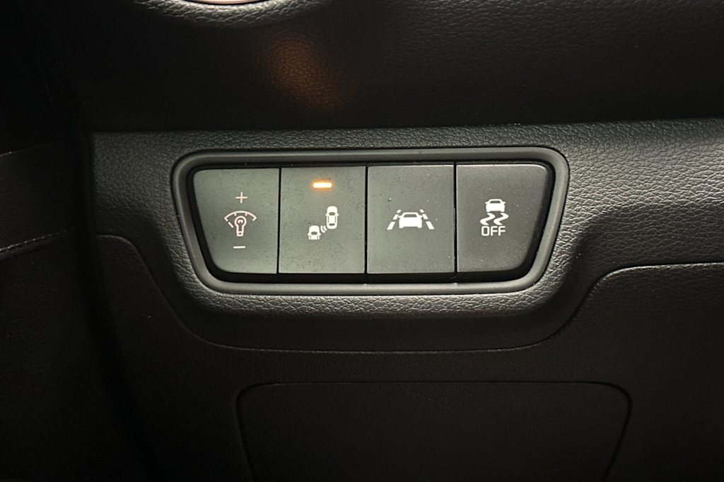 Thumbnail: 2020 Kia Forte - 31