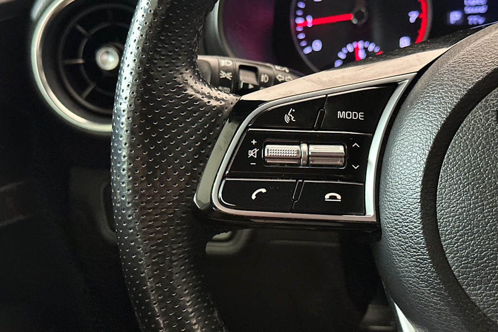 Thumbnail: 2020 Kia Forte - 28