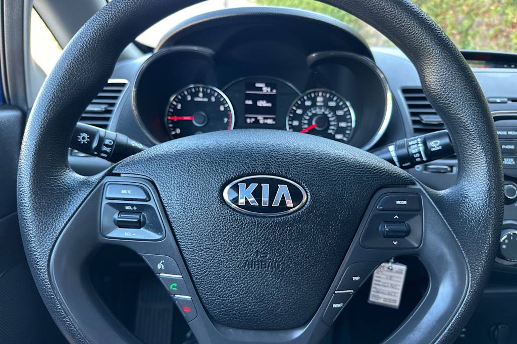 Thumbnail: 2018 Kia Forte - 25